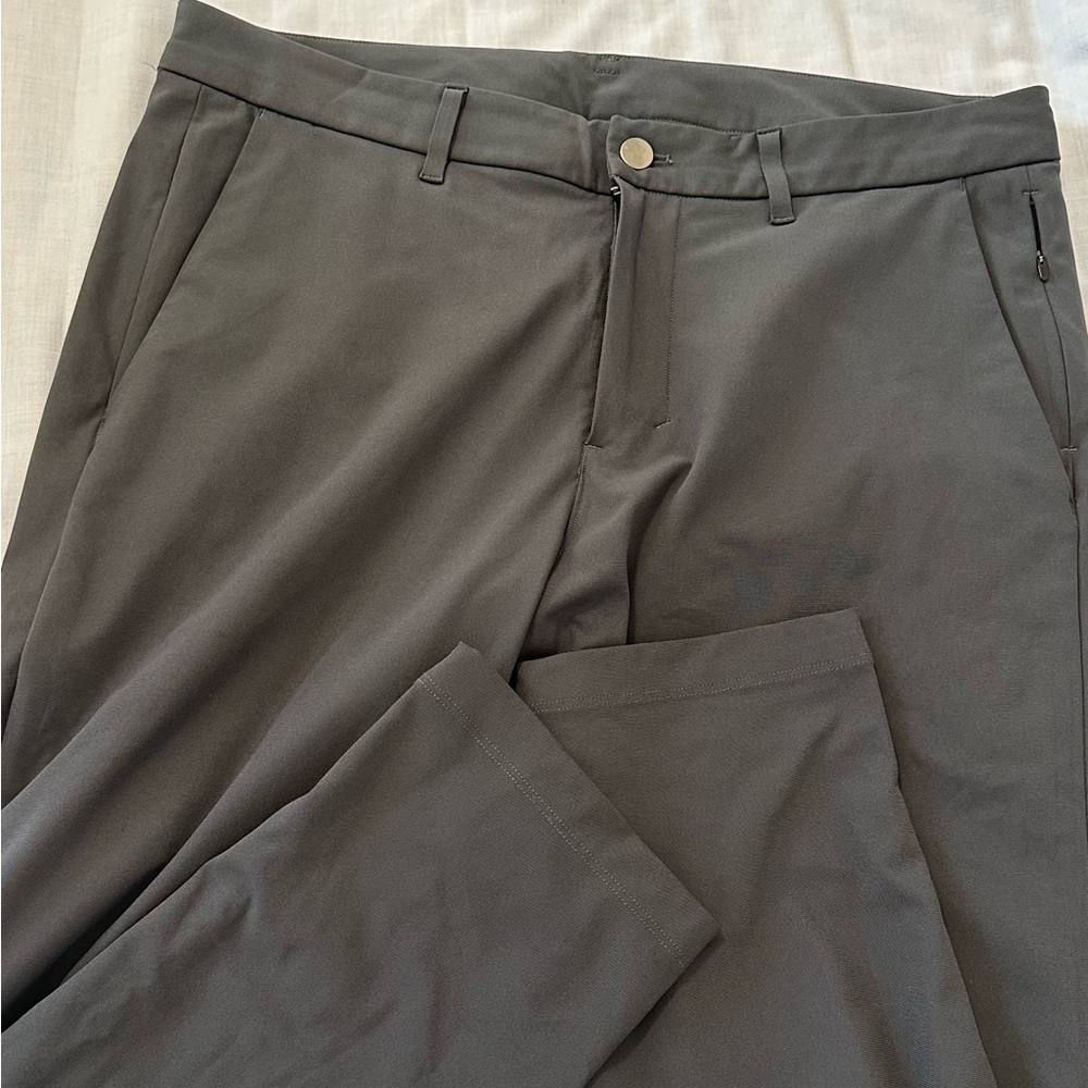 Lululemon ABC pants 34 gray